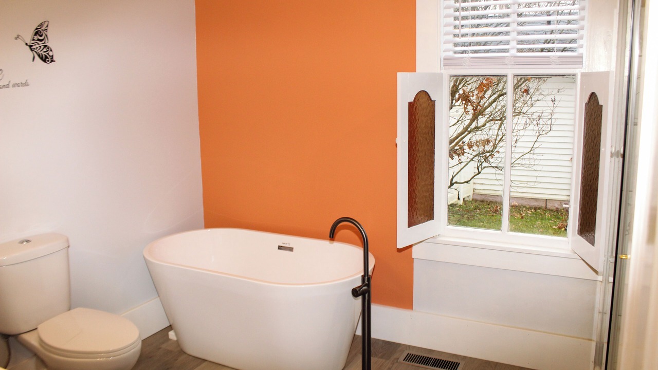 Photo of Bathroom in Butler