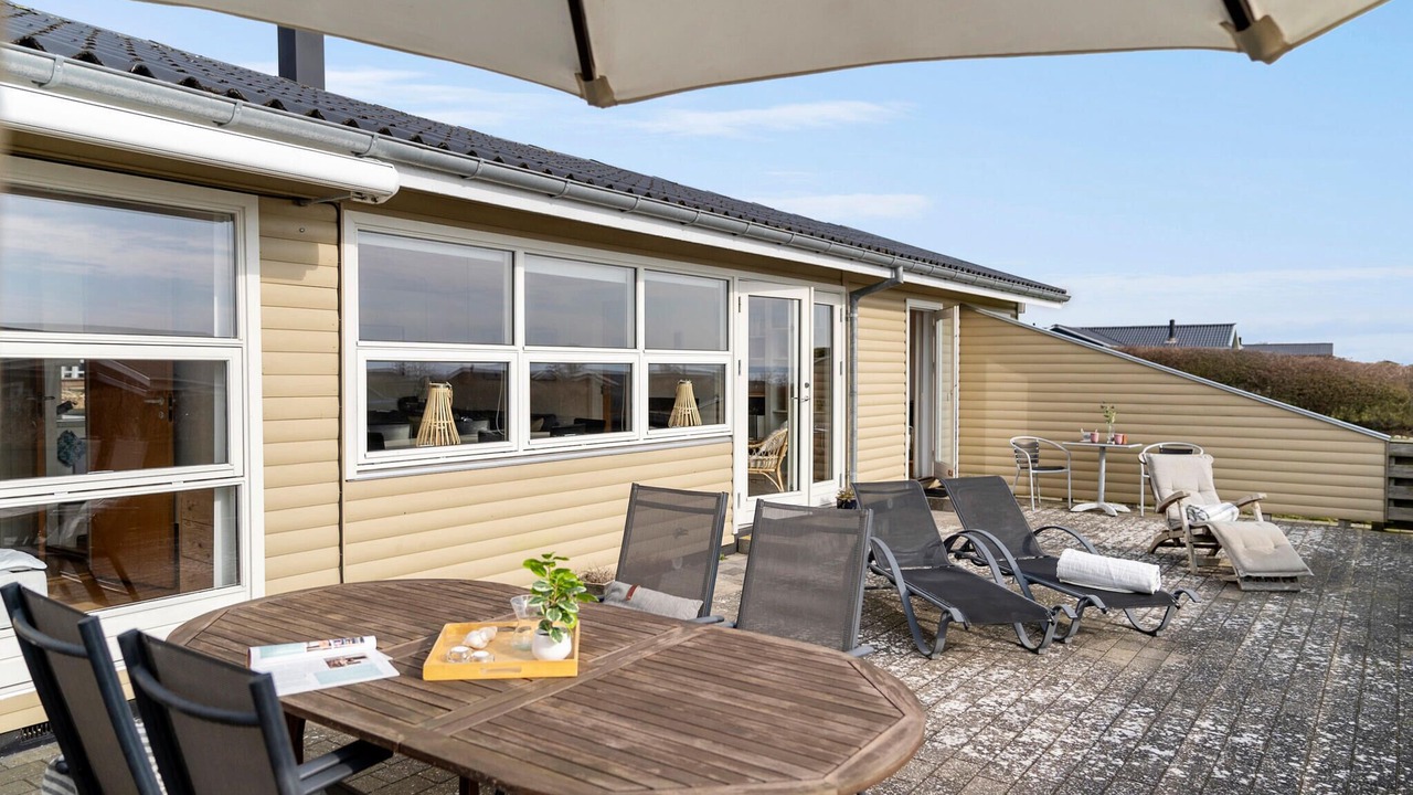 Photo of Others in Helnæs By