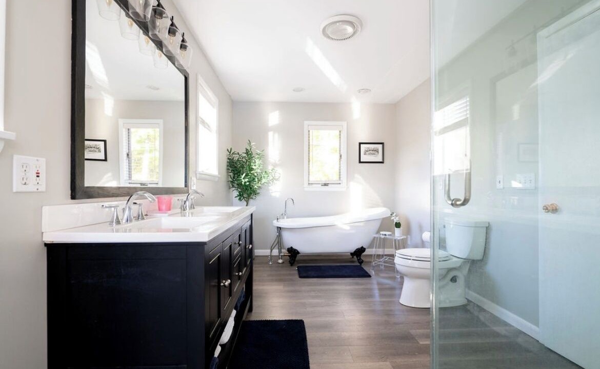 Photo of Bathroom in Lake George