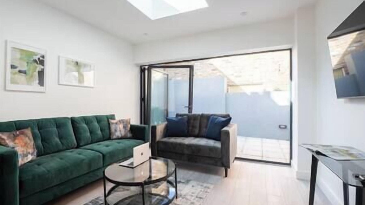 Photo of Livingroom in Notting Dale