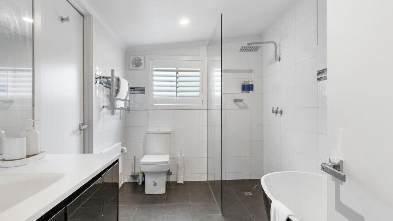 Photo of Bathroom in Redan