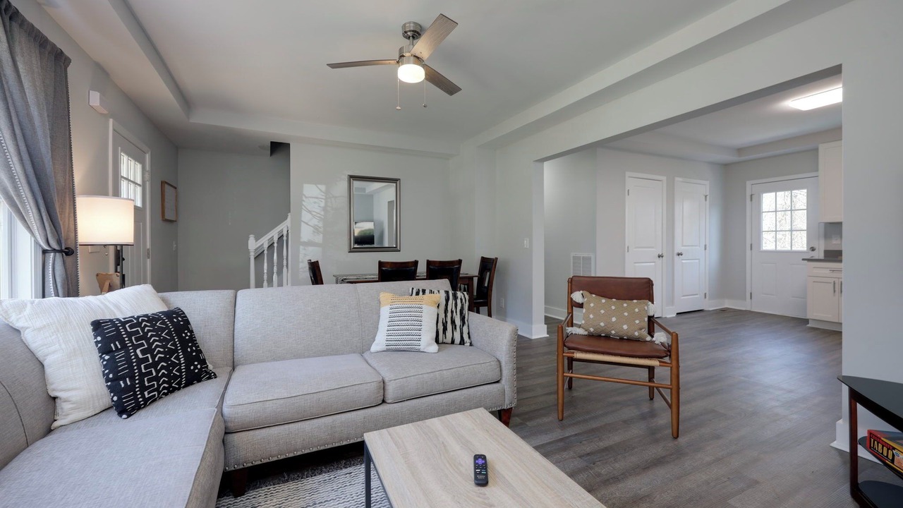 Photo of Livingroom in Hickory Bend