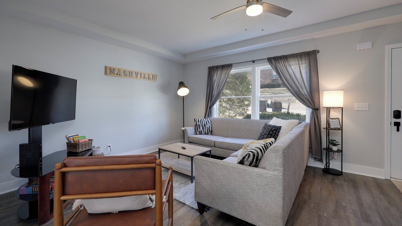 Photo of Livingroom in Hickory Bend