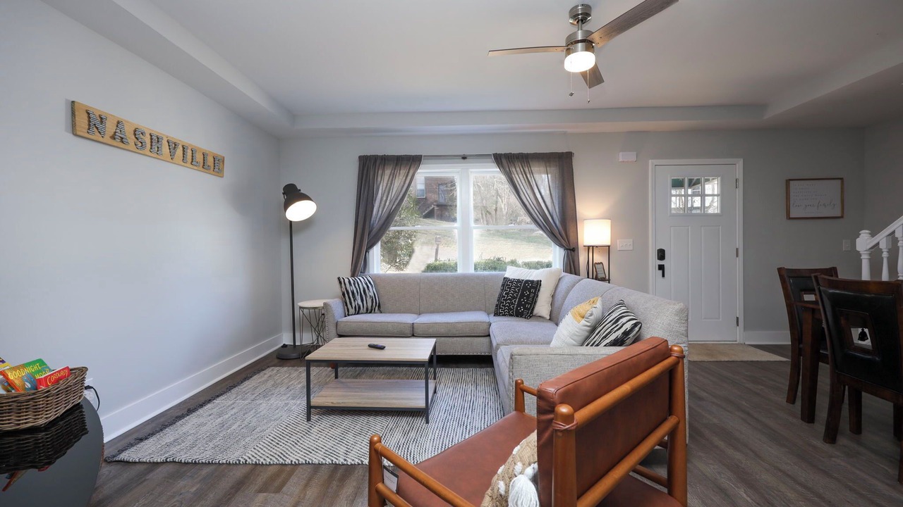 Photo of Livingroom in Hickory Bend