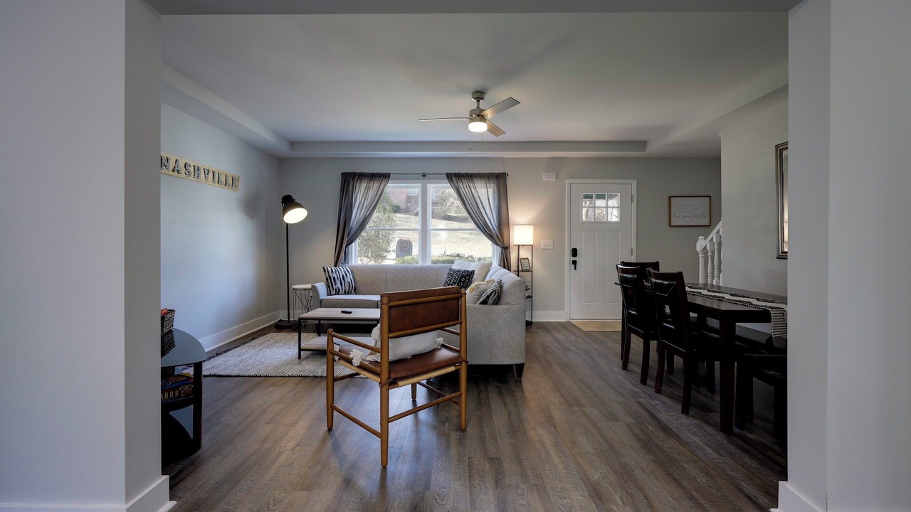 Photo of Livingroom in Hickory Bend