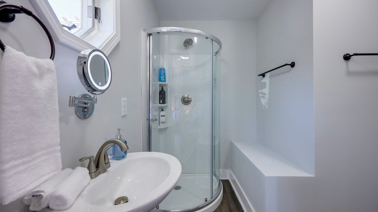 Photo of Bathroom in Hickory Bend