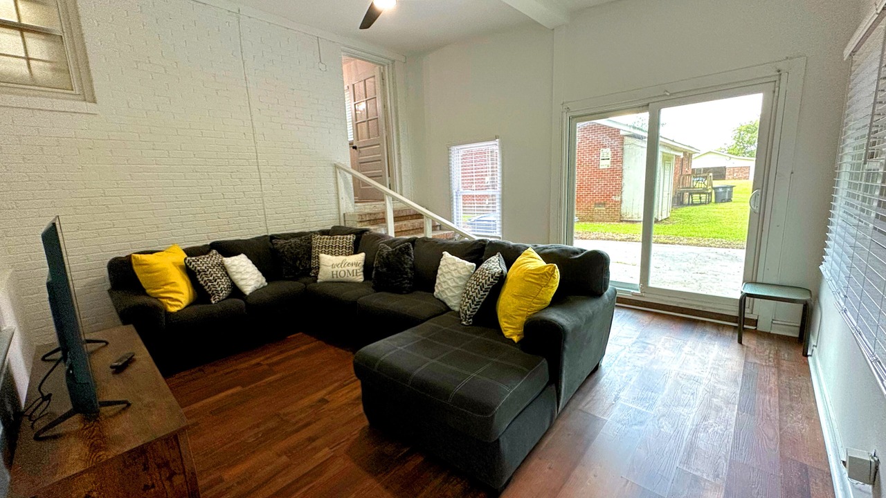 Photo of Livingroom in Rocky Mount