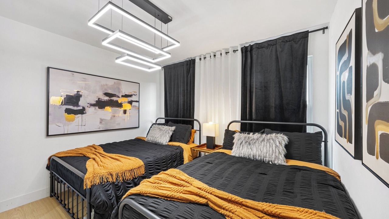 Photo of Bedroom in Lake Highlands