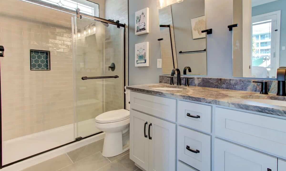 Photo of Bathroom in North Carolina Coast