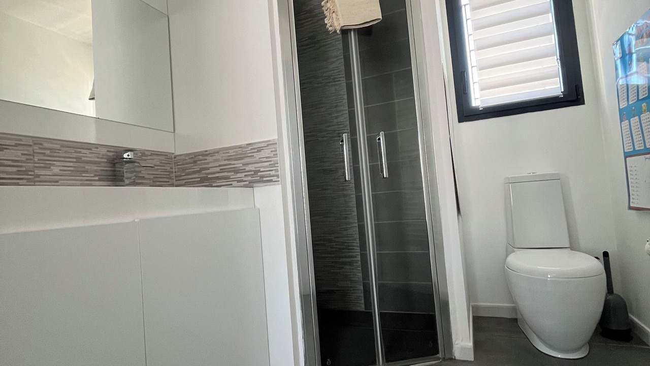 Photo of Bathroom in Entraigues-sur-la-Sorgue
