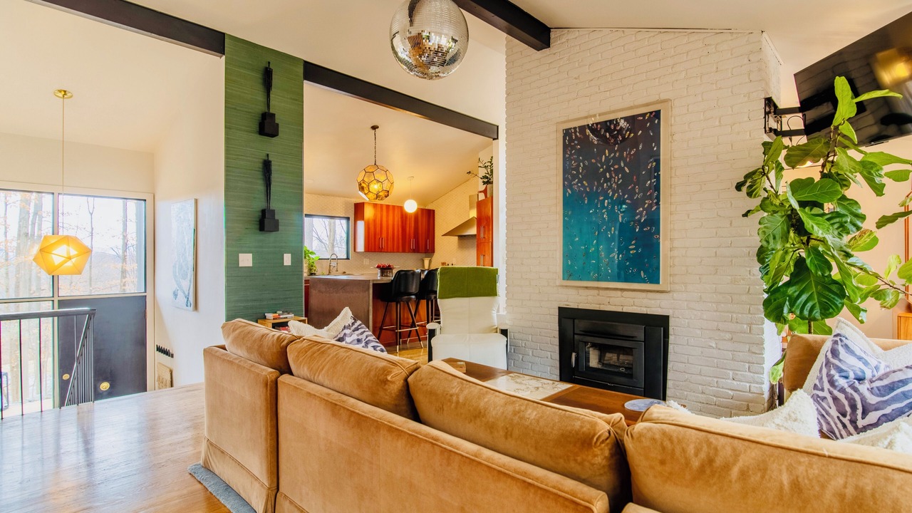 Photo of Livingroom in Newburgh