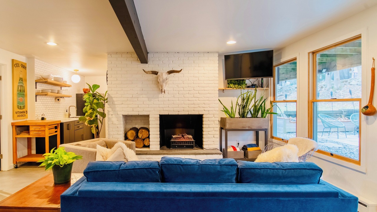 Photo of Livingroom in Newburgh