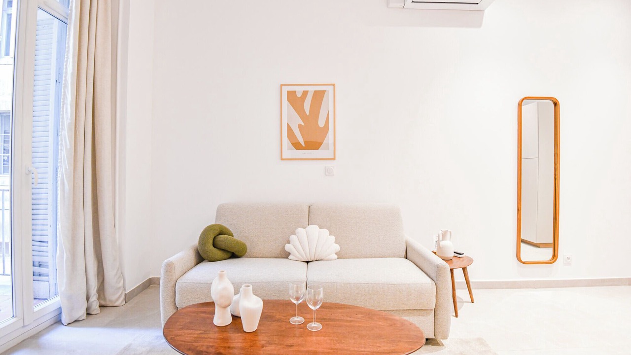 Photo of Livingroom in 1st Arrondissement