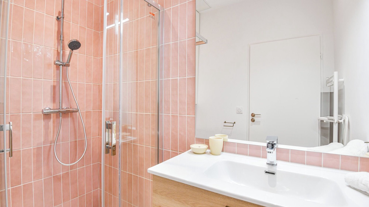 Photo of Bathroom in 1st Arrondissement
