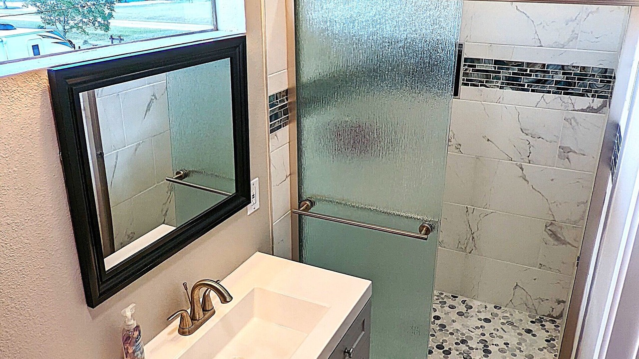 Photo of Bathroom in Palacios