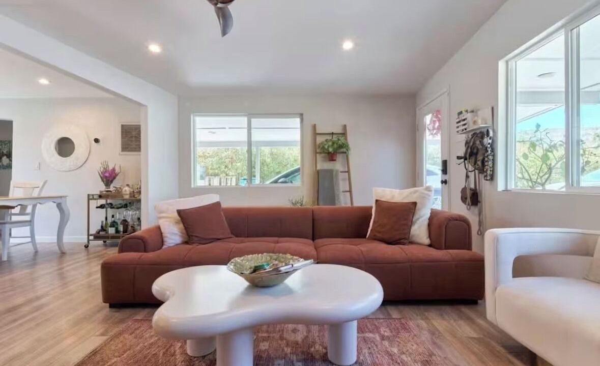 Photo of Livingroom in Cathedral City Cove