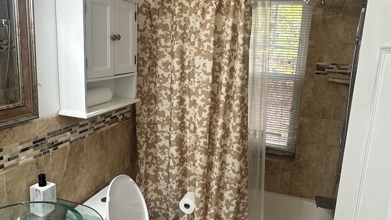 Photo of Bathroom in Roxborough