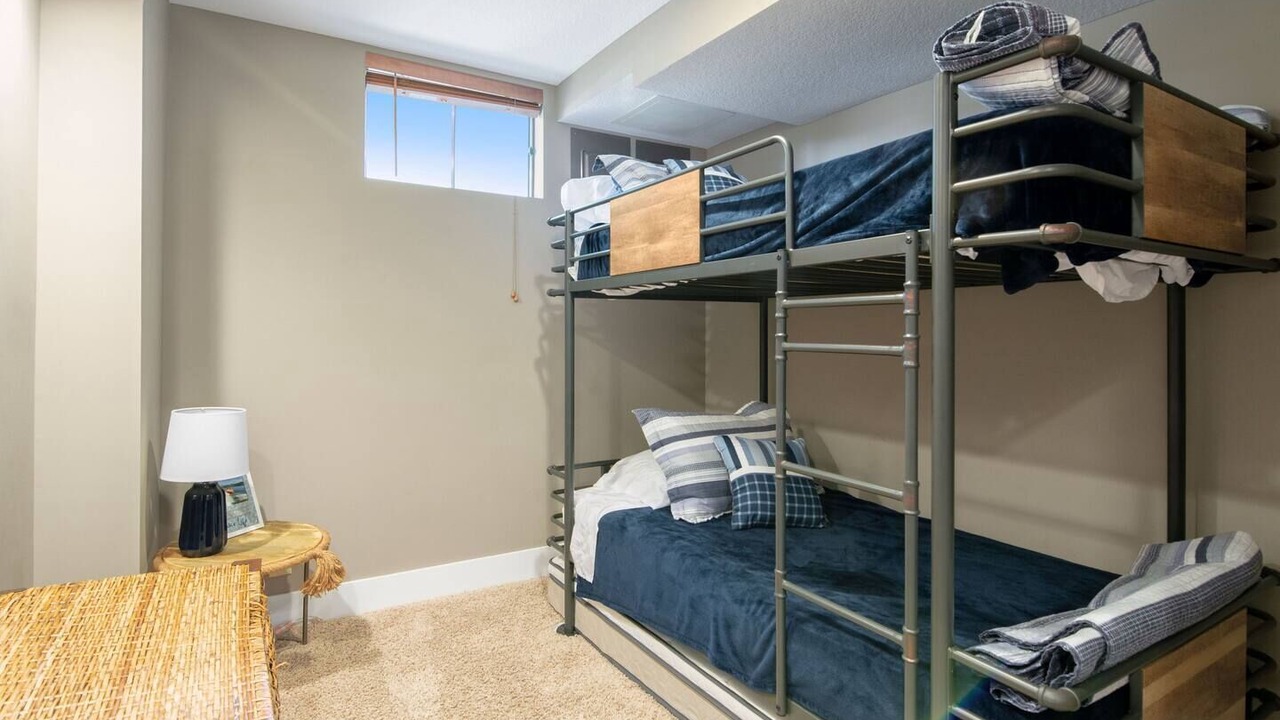 Photo of Bedroom in Lake of the Ozarks