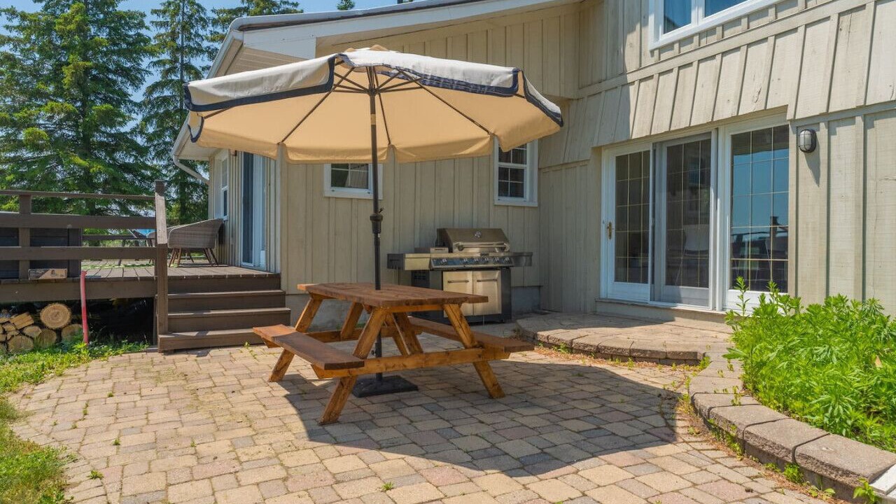 Photo of Outdoor in Belleville