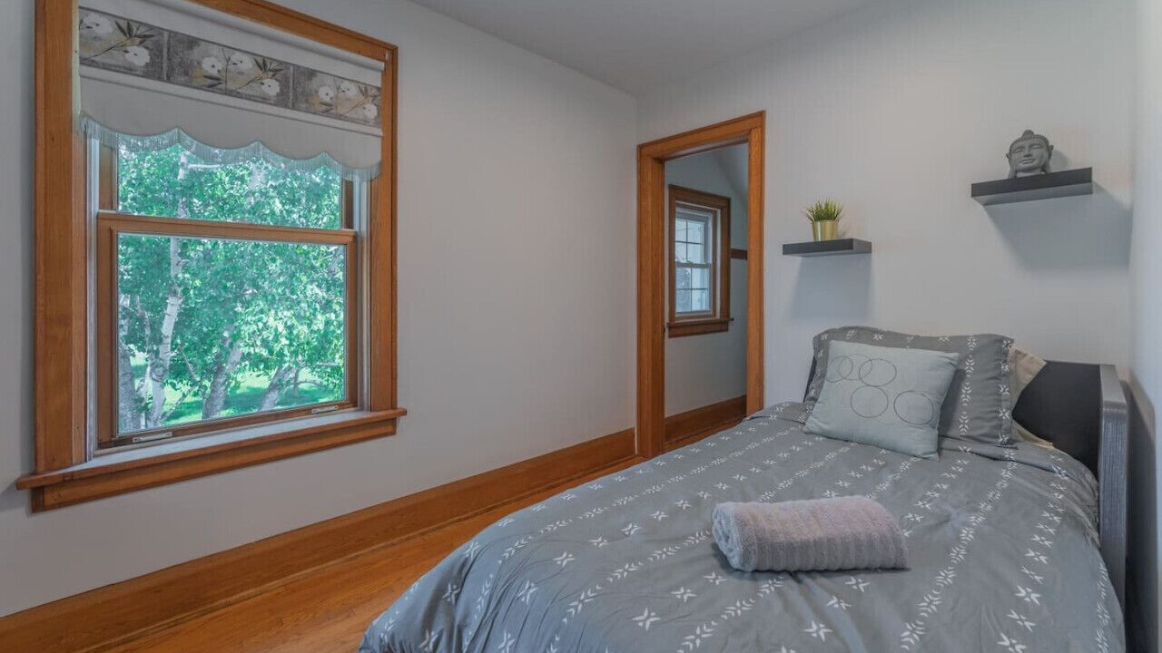 Photo of Bedroom in Belleville