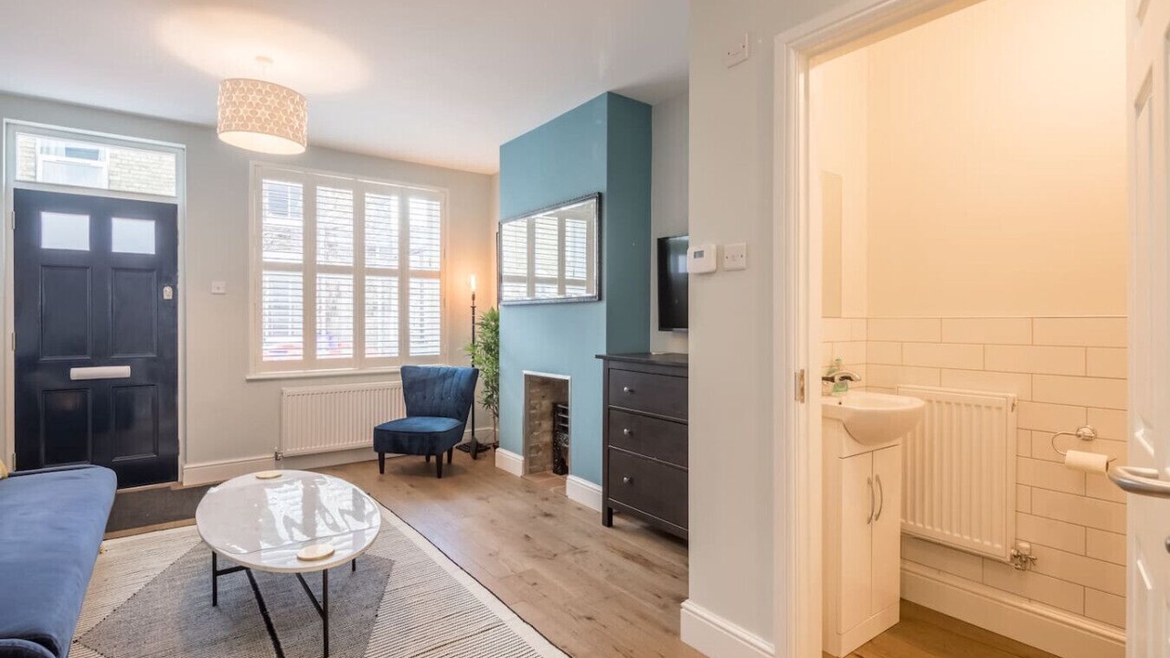 Photo of Livingroom in Cambridge