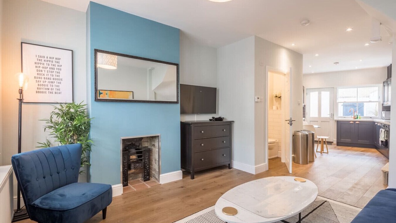 Photo of Livingroom in Cambridge