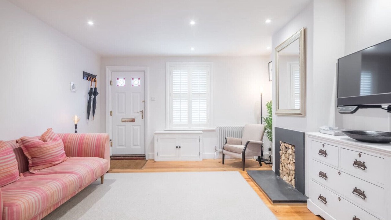 Photo of Livingroom in Cambridge