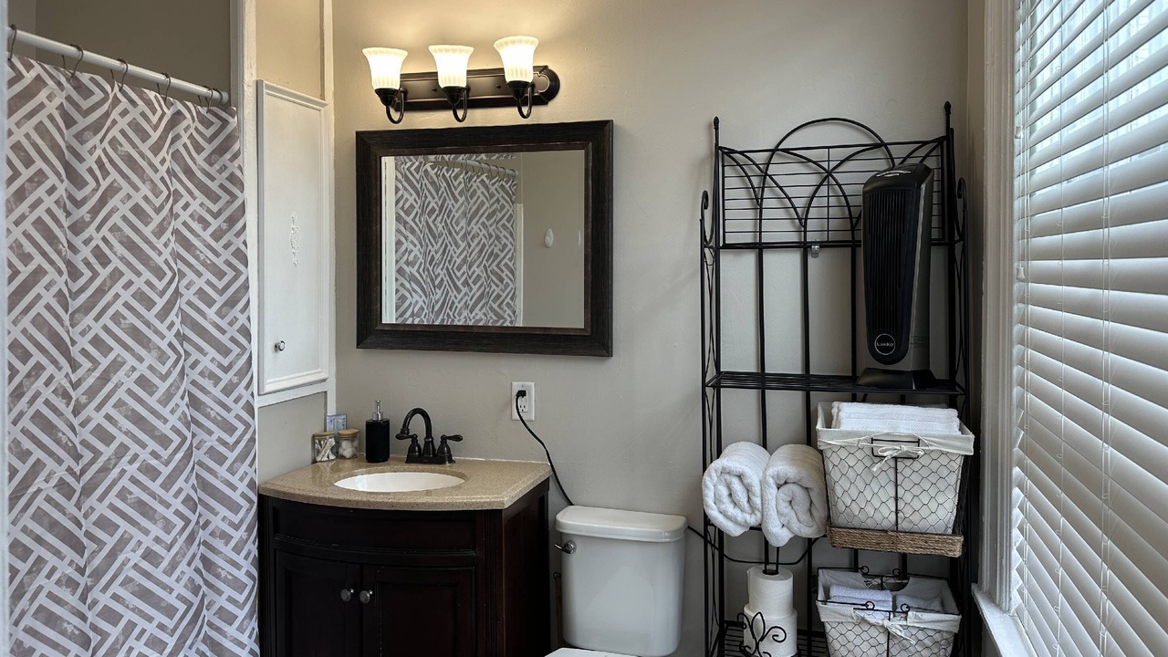 Photo of Bathroom in Fort Oglethorpe