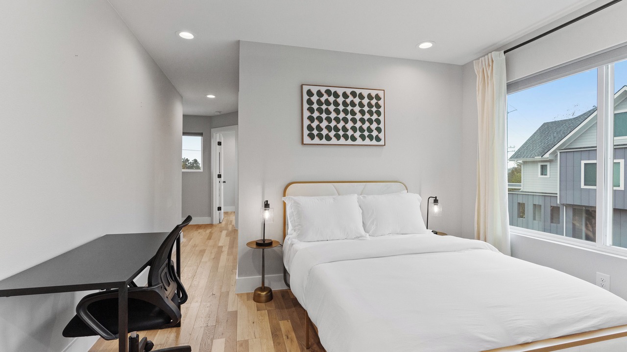 Photo of Bedroom in University Hills and Windsor Park