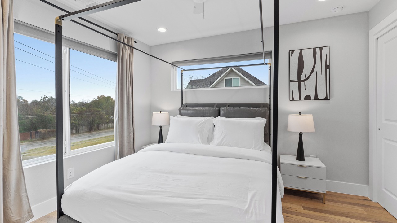 Photo of Bedroom in University Hills and Windsor Park