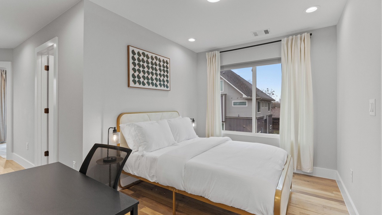 Photo of Bedroom in University Hills and Windsor Park