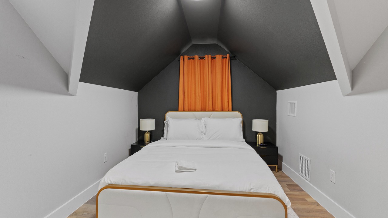 Photo of Bedroom in University Hills and Windsor Park