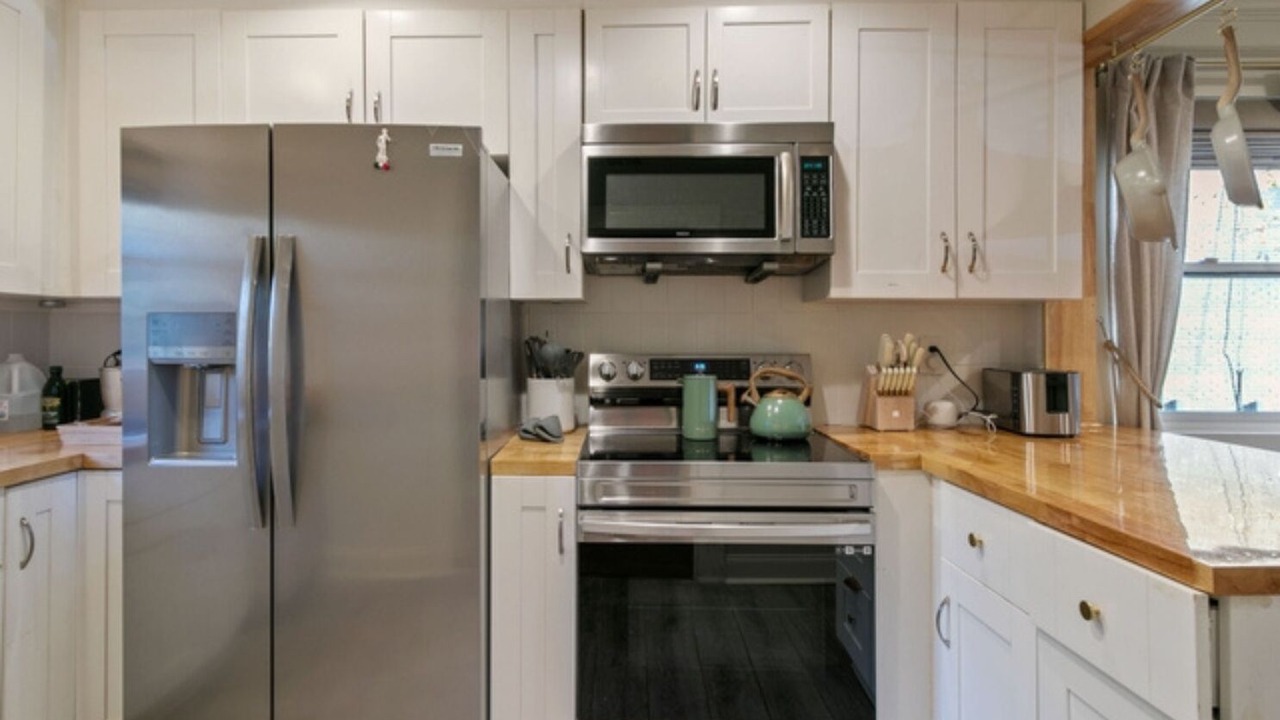 Photo of Kitchen in College Park