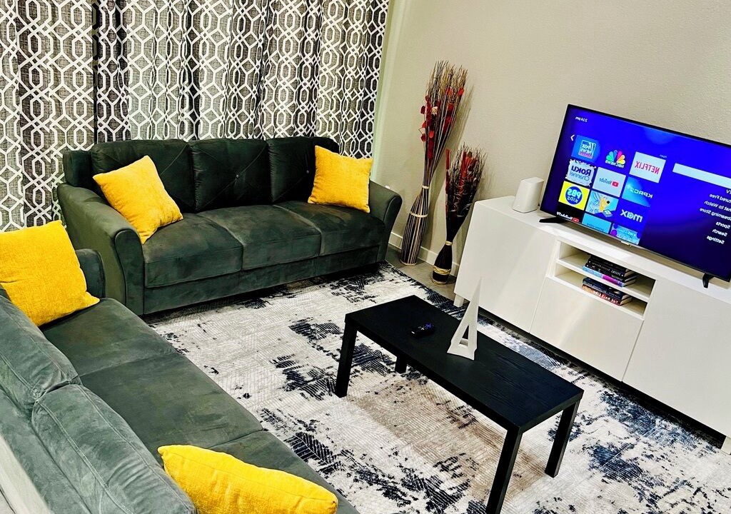 Photo of Livingroom in Grogan's Mill