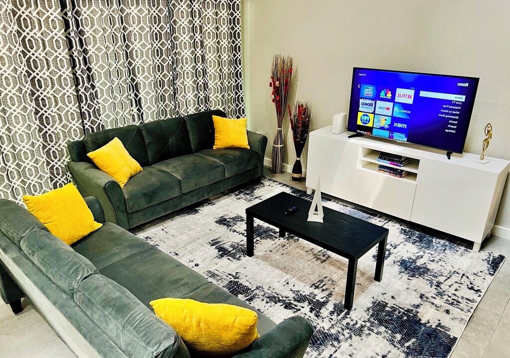 Photo of Livingroom in Grogan's Mill
