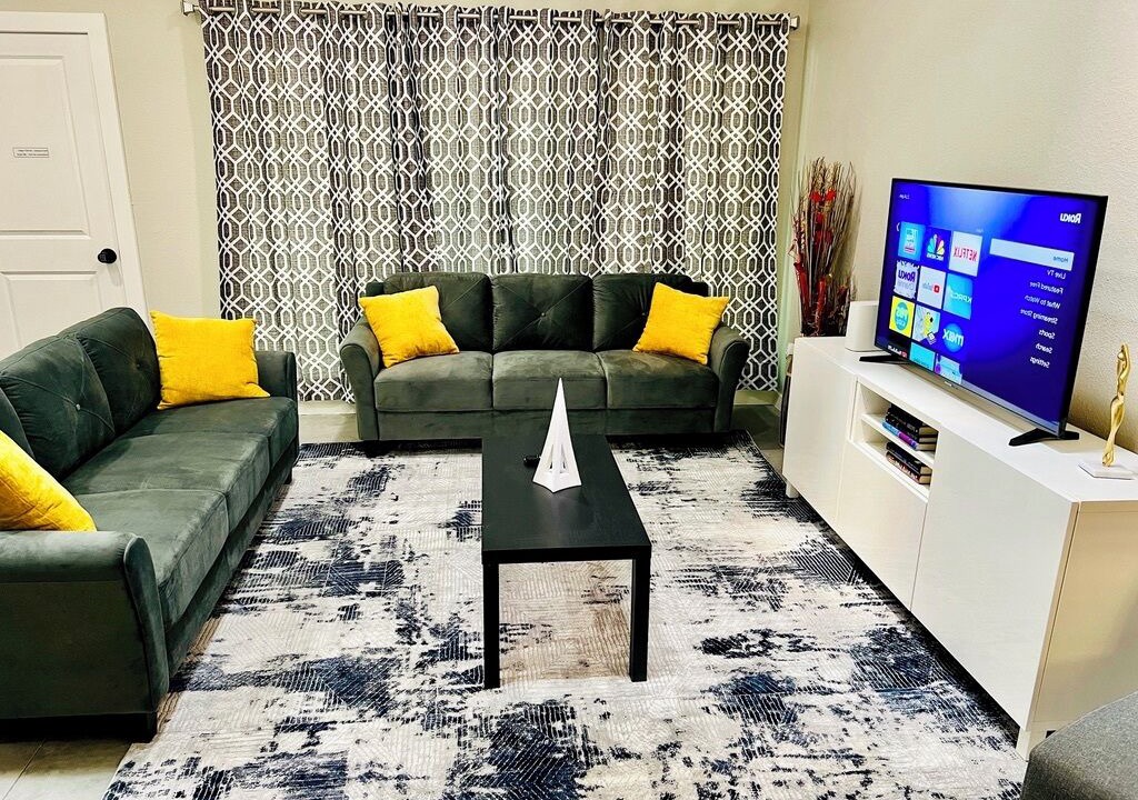 Photo of Livingroom in Grogan's Mill