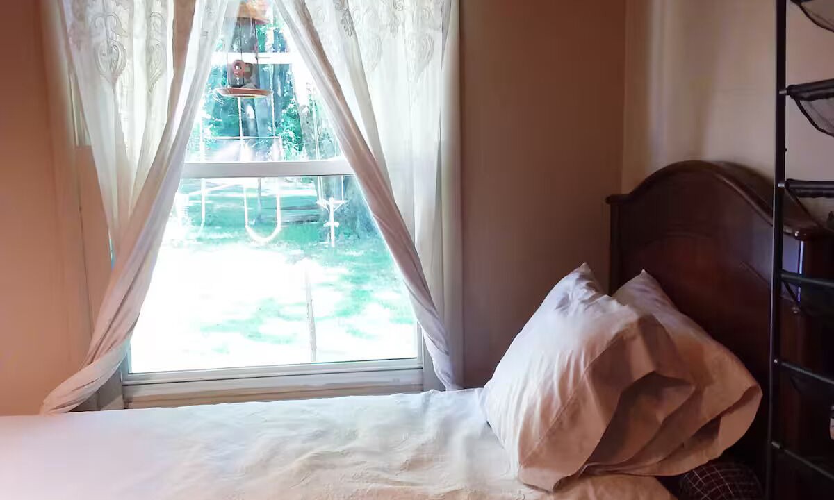 Photo of Bedroom in Irvington