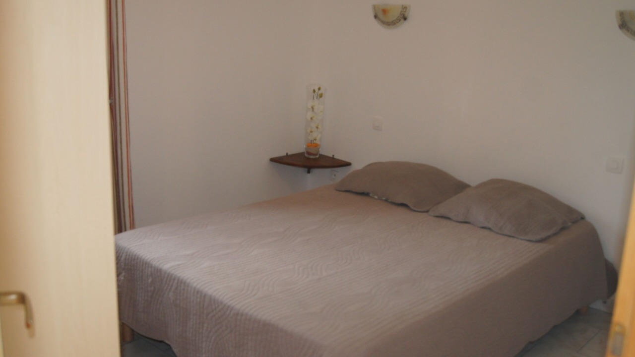 Photo of Bedroom in Dampierre-en-Bray