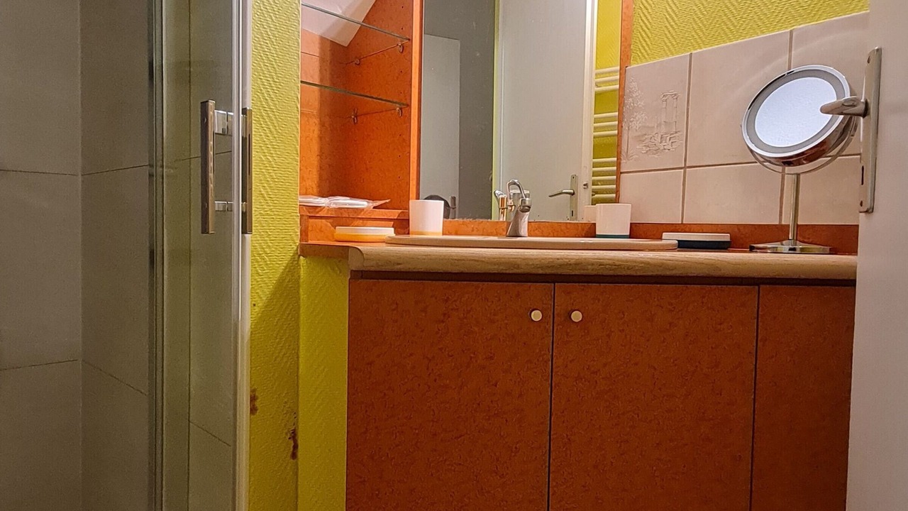 Photo of Bathroom in Belleville