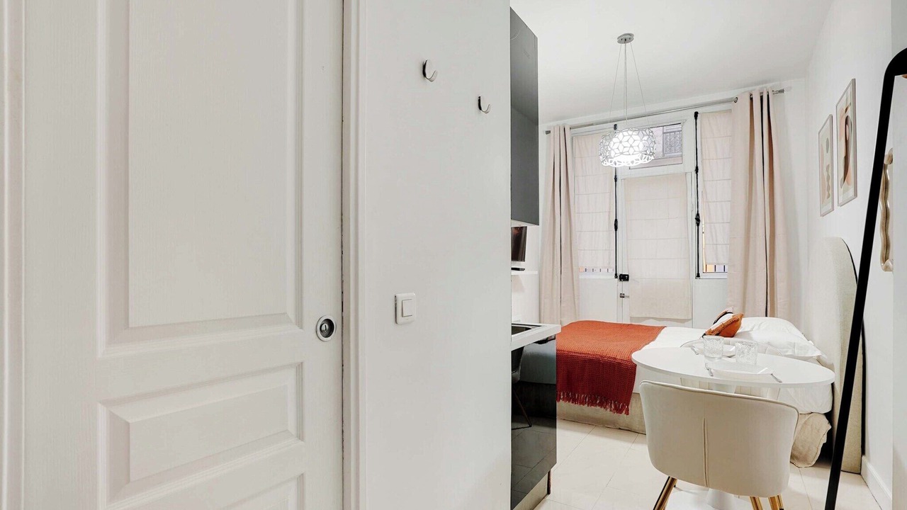 Photo of Bedroom in Hopital Saint-Louis