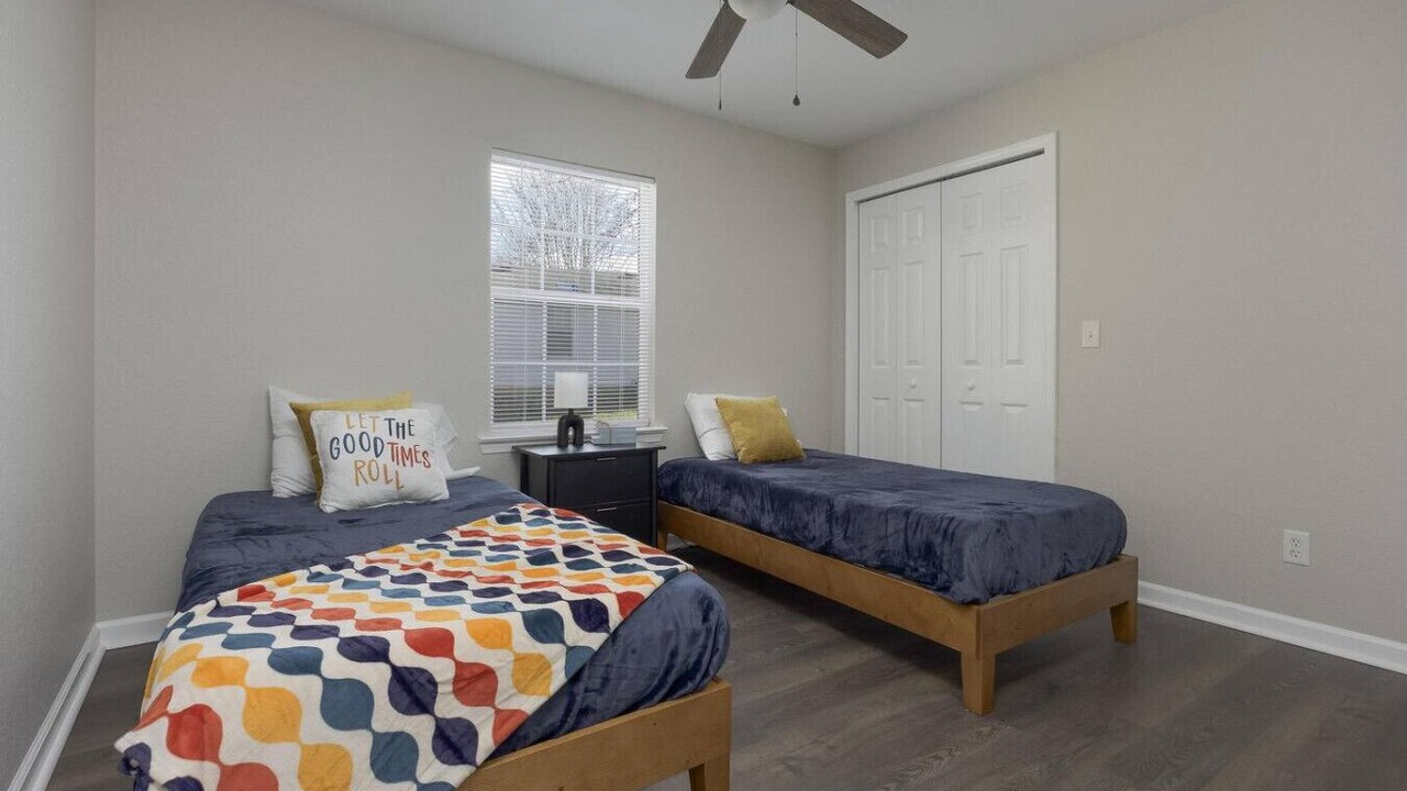 Photo of Bedroom in Rossville