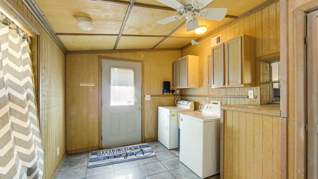Photo of Bedroom in Flint