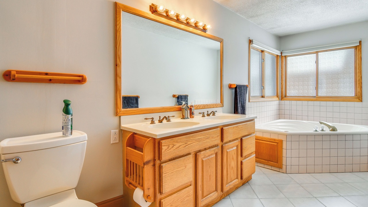 Photo of Bathroom in Errol