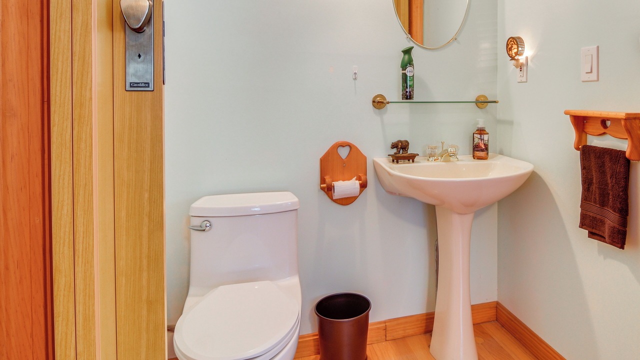 Photo of Bathroom in Errol