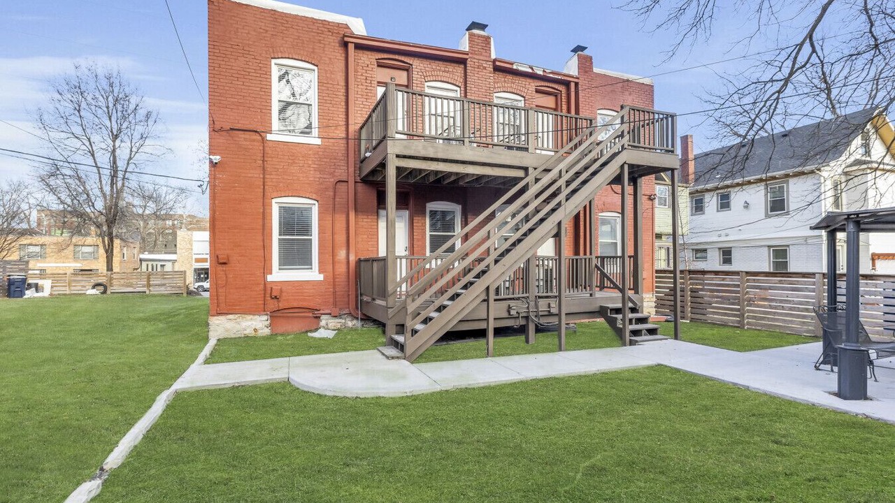 Photo of Outdoor in South Hyde Park