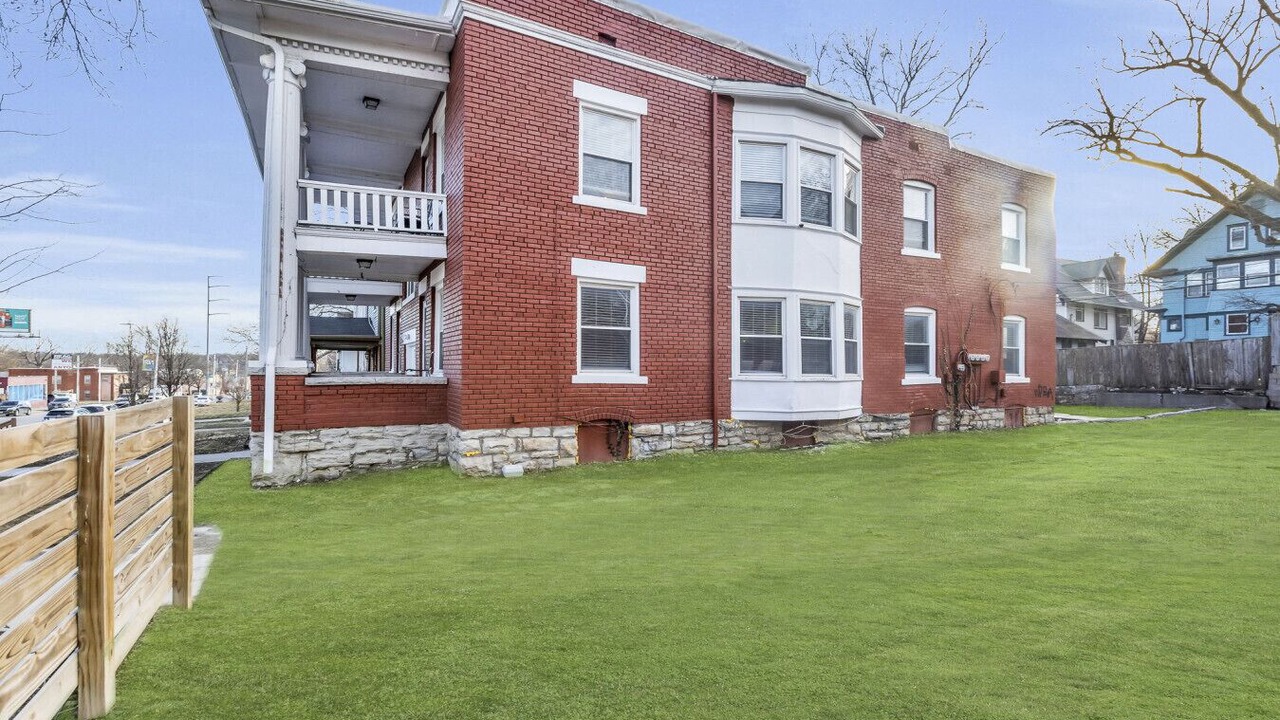Photo of Outdoor in South Hyde Park