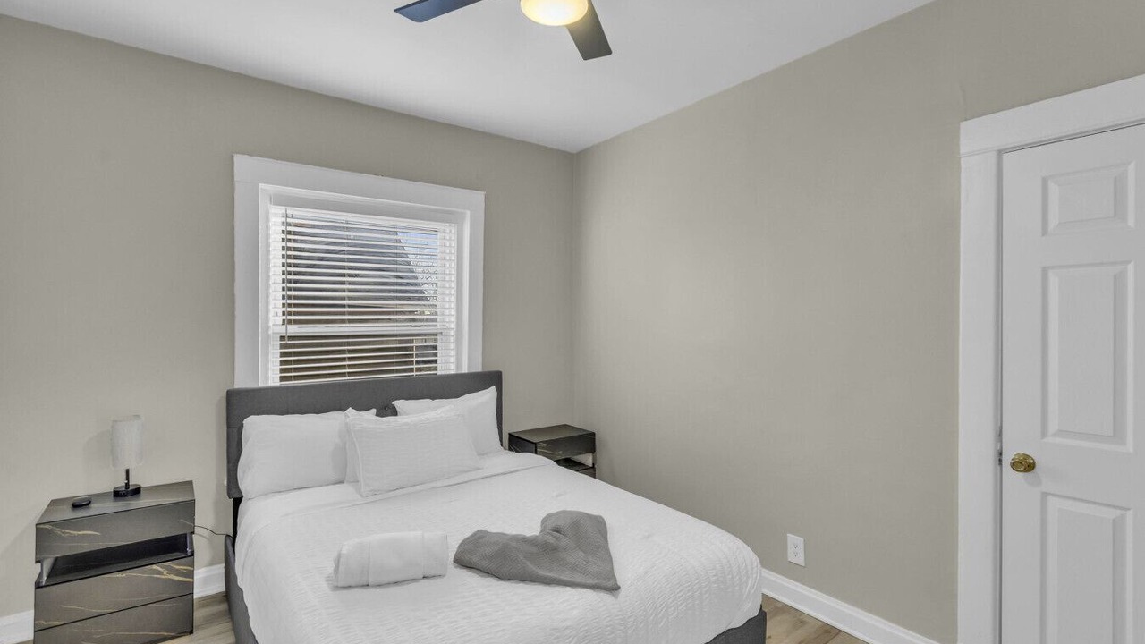 Photo of Bedroom in South Hyde Park