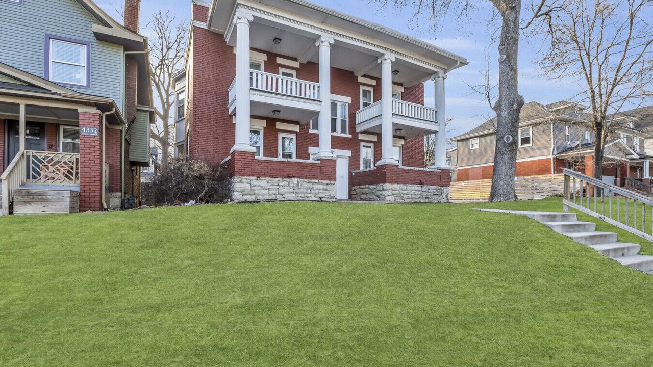 Photo of Outdoor in South Hyde Park