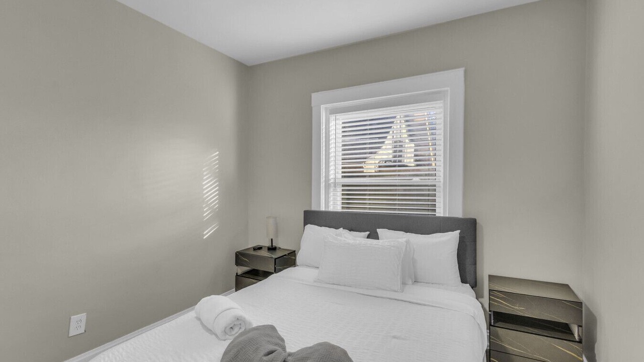 Photo of Bedroom in South Hyde Park