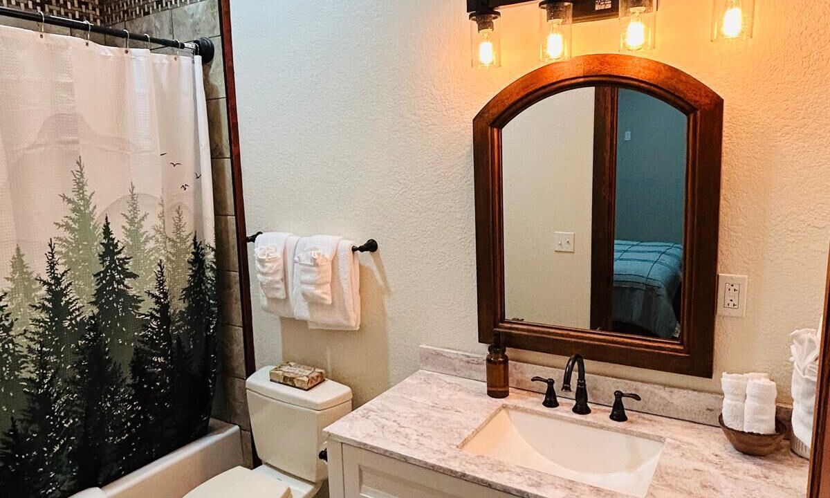 Photo of Bathroom in Table Rock